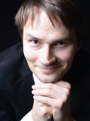 Tamás Henter