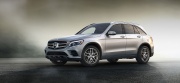 AN DERUM MERCEDES BENZ